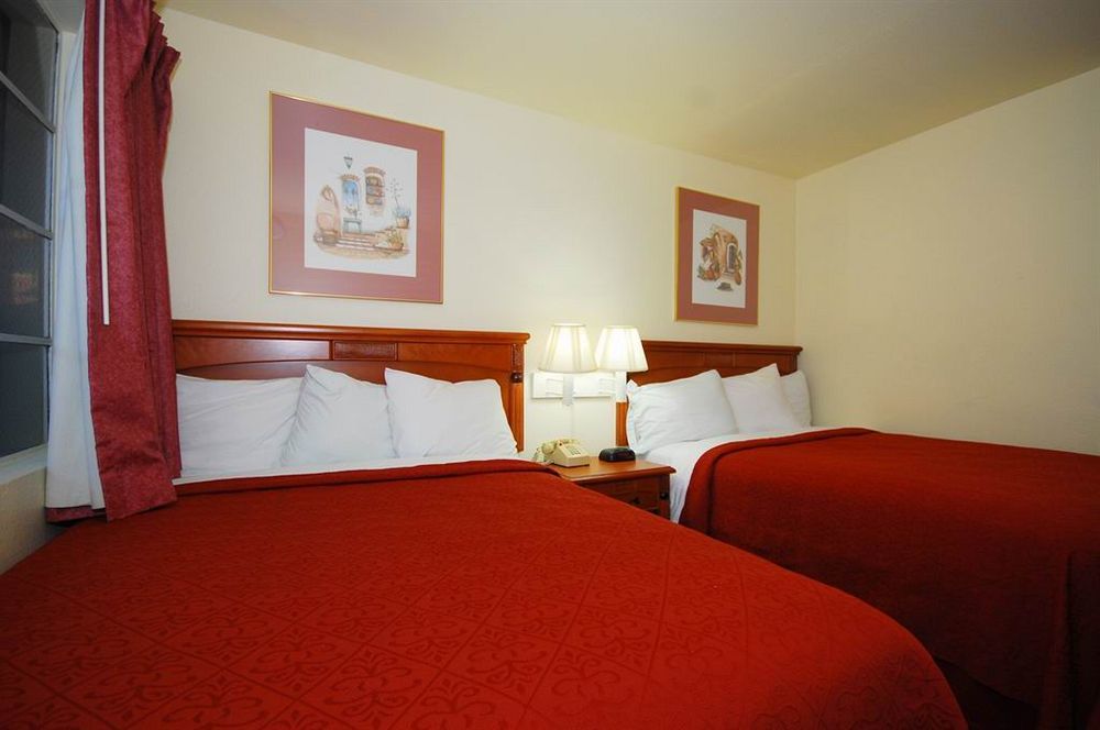 American Inn & Suites Mesa Exterior photo