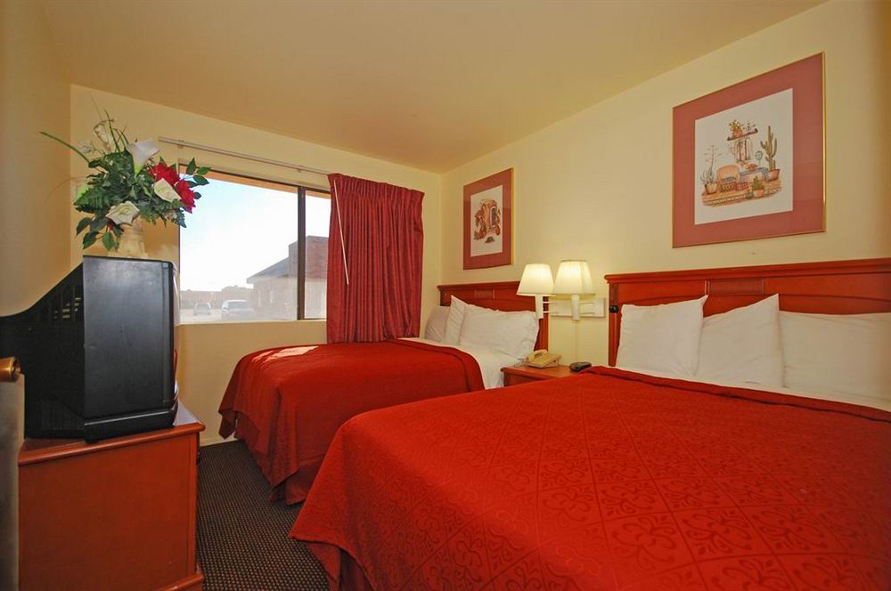 American Inn & Suites Mesa Exterior photo